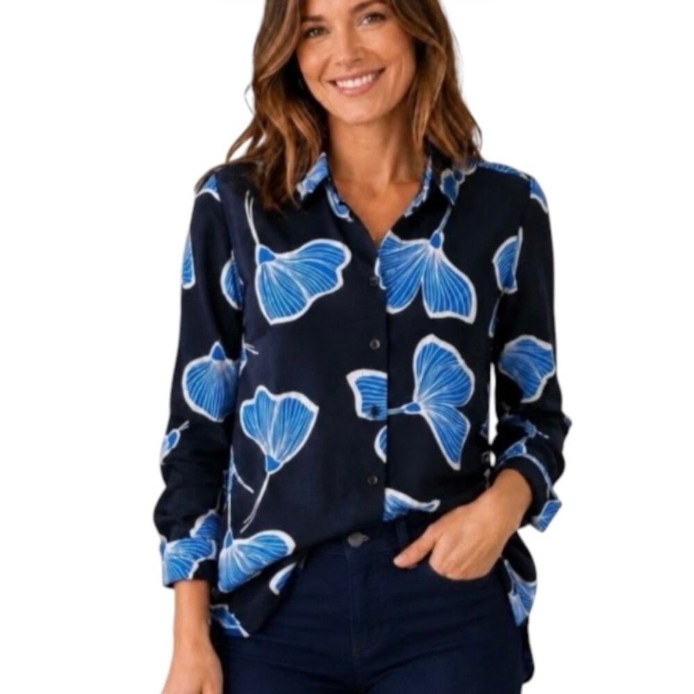 CAbi #6080 Navy and Blue Floral Print Regal Blouse Button Front Top Size Large